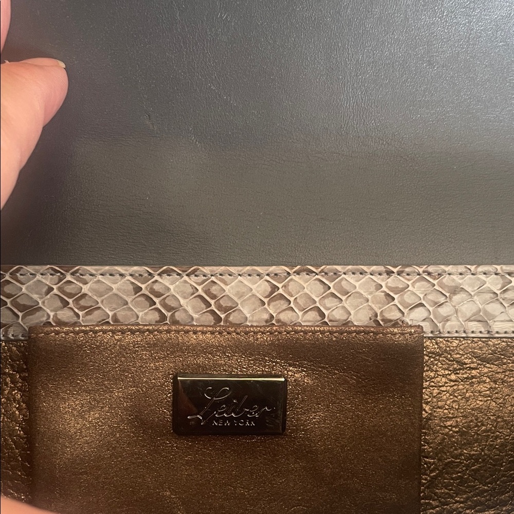 Judith Leiber python Grey clutch Decorated silver tone chain in the front - Picture 8 of 16